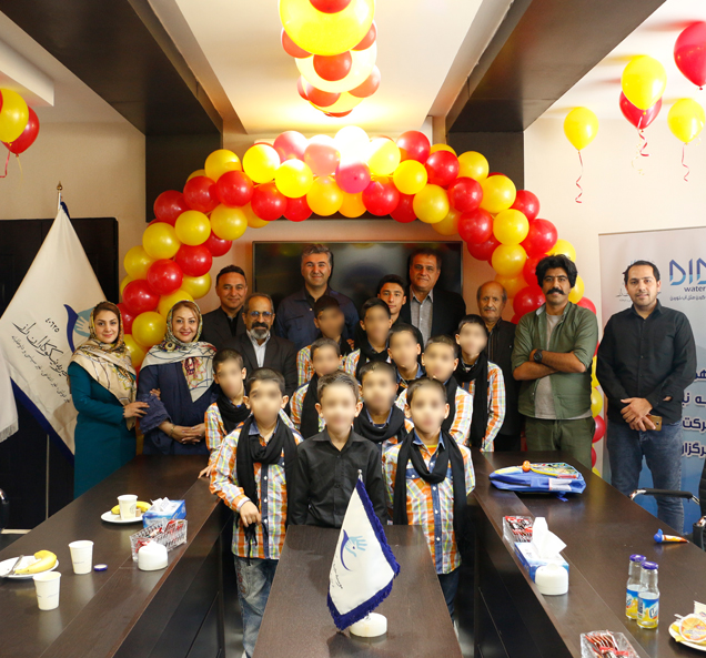 جشن حمایت از کودکان بدسرپرست و بی سرپرست از سوی خیریه «راز» برگزار شد